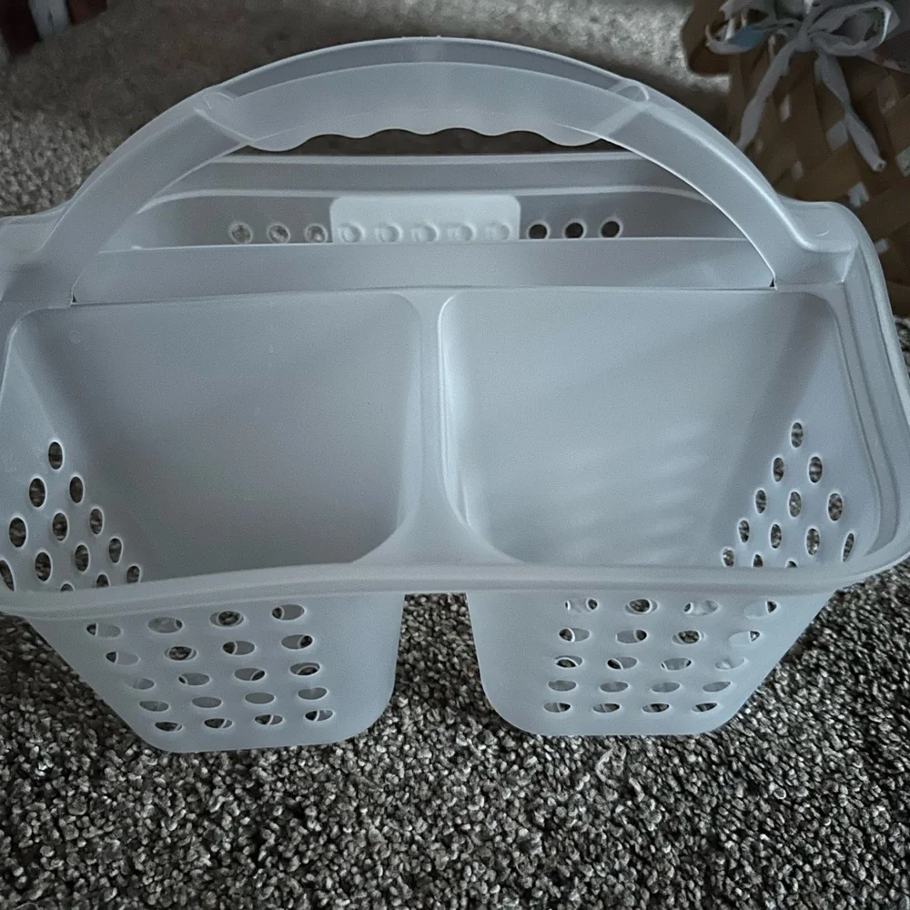 Mainstays White Shower Caddy with Handle